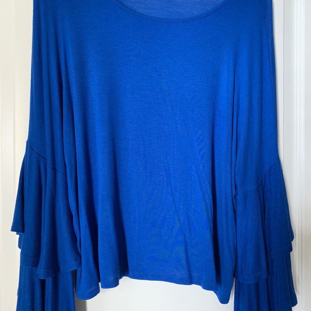 Double bell sleeve top